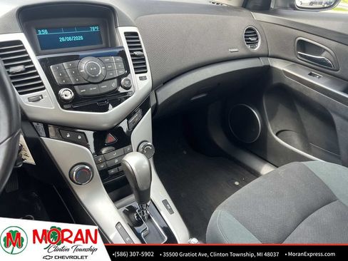 Used 2012 Chevrolet Cruze LT FWD image 27