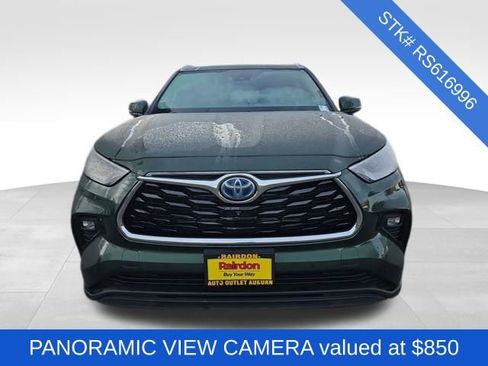 Used 2024 Toyota Highlander Limited image 2