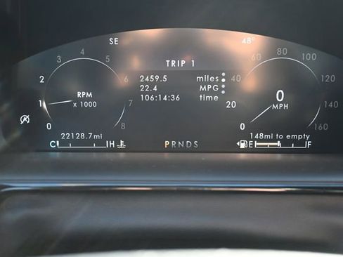 Used 2023 Lincoln Nautilus Reserve w/ Equipment Group 201A image 11