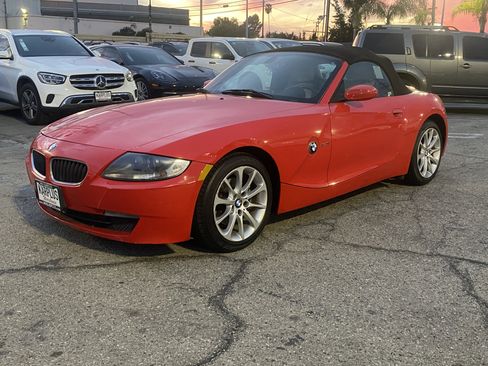 Used 2006 BMW Z4 3.0i image 2