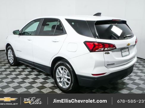 Certified 2024 Chevrolet Equinox LS w/ LS Convenience Package FWD image 27