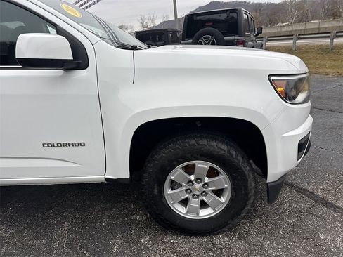 Used 2020 Chevrolet Colorado W/T w/ WT Convenience Package image 2