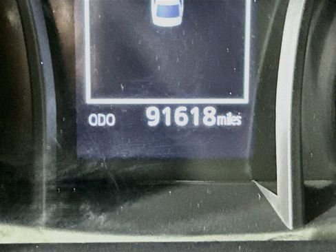 Used 2023 Toyota Camry SE FWD image 19