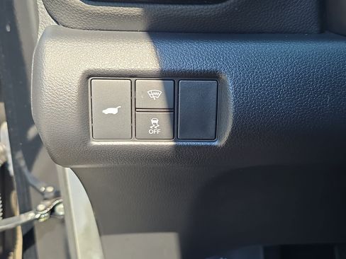 Used 2025 Honda Pilot TrailSport image 27