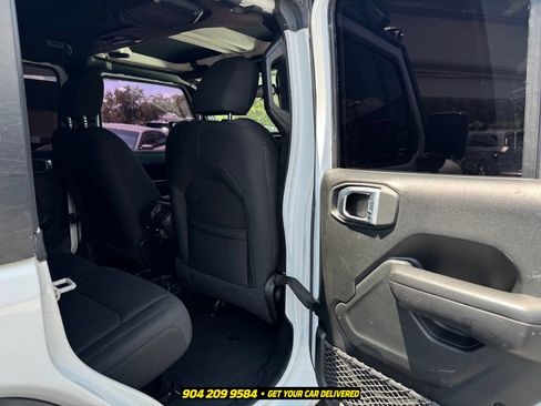 Used 2021 Jeep Wrangler Unlimited Sport AWD/4WD image 32