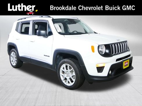 Used 2023 Jeep Renegade Latitude w/ Premium Group AWD/4WD image 1