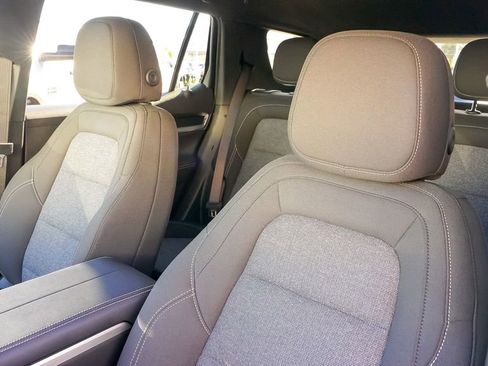 Used 2025 GMC Terrain Elevation image 22