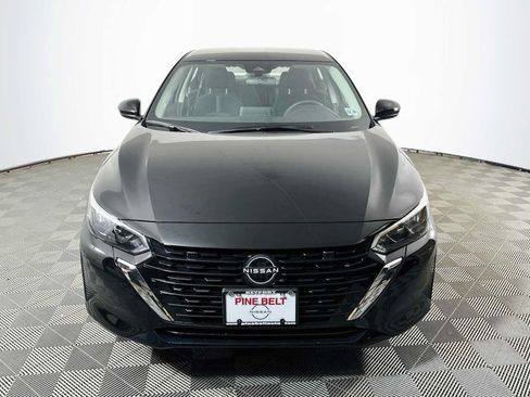 Used 2025 Nissan Sentra SV FWD image 2