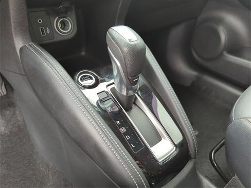 Certified 2019 Nissan Kicks SR w/ SR Premium Package image 33