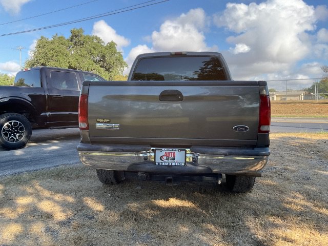 Used 2005 Ford F250 XLT AWD/4WD image 6