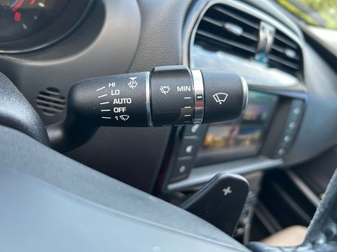 Used 2018 Jaguar XE RWD image 22