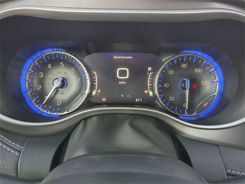 New 2025 Chrysler Pacifica Select image 28