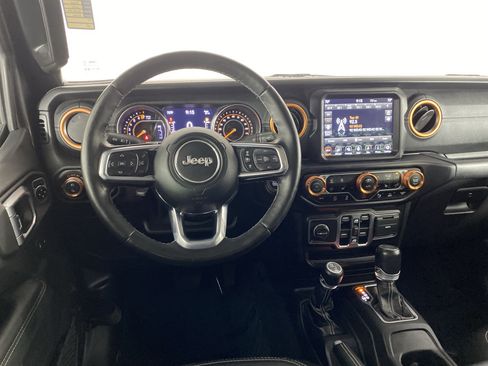 Used 2020 Jeep Gladiator Overland w/ Dual Top Group AWD/4WD image 20