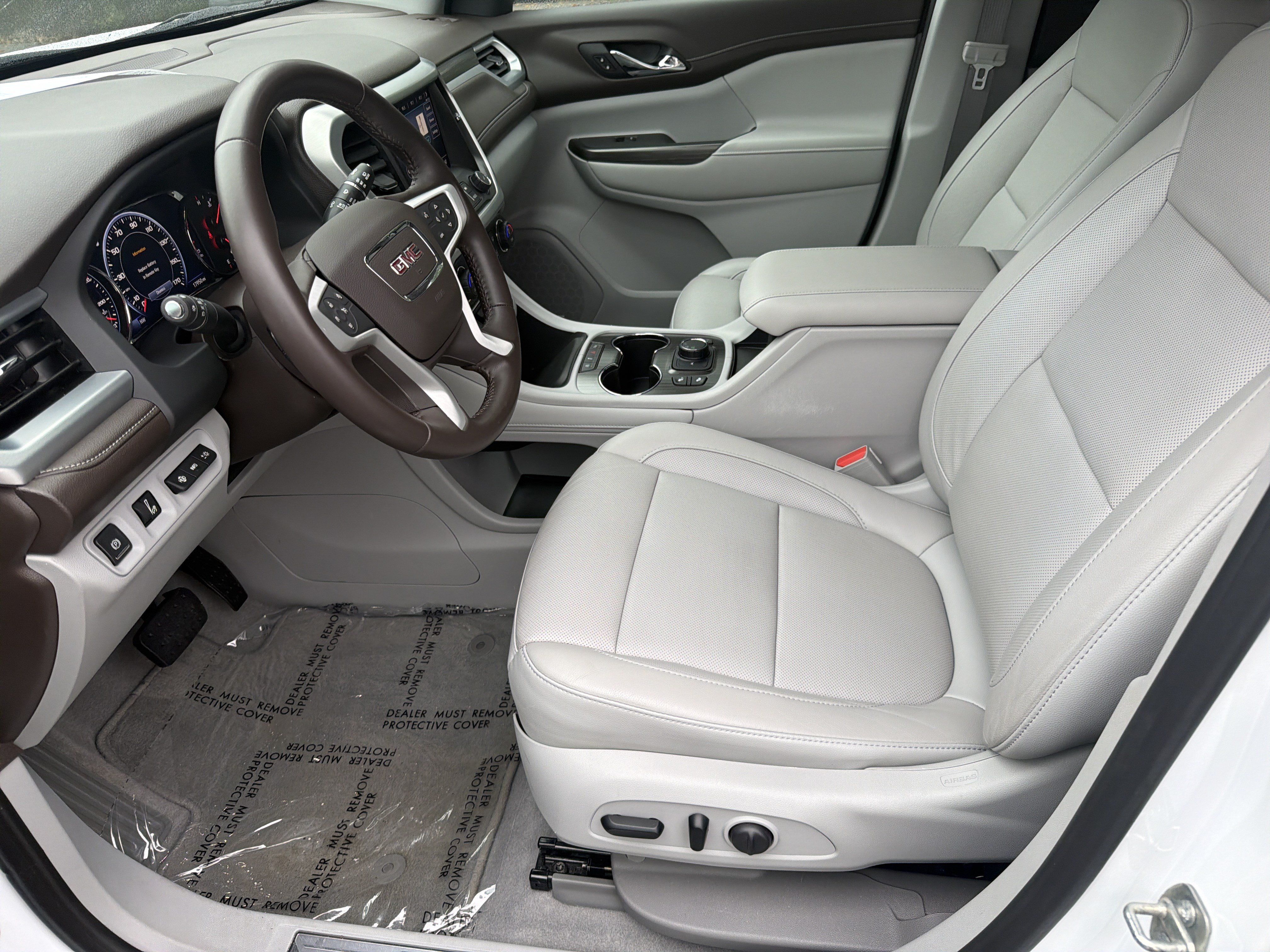 Used 2020 GMC Acadia SLT w/ Driver Alert Package II FWD image 10