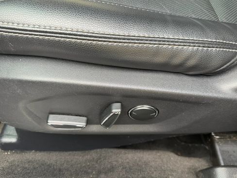 Used 2017 Ford Explorer Limited FWD image 25