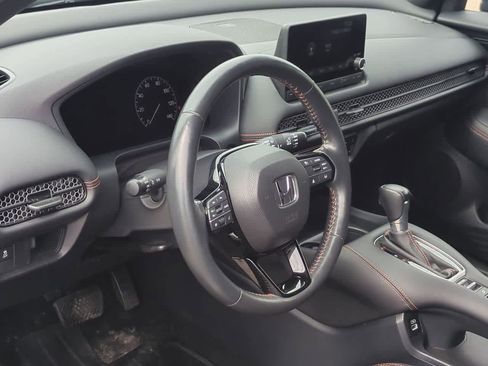 Used 2023 Honda HR-V Sport image 2