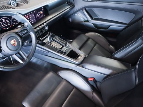 Certified 2024 Porsche 911 Carrera 4 GTS AWD/4WD image 15