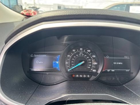 Used 2017 Ford Edge SEL w/ Equipment Group 201A FWD image 9