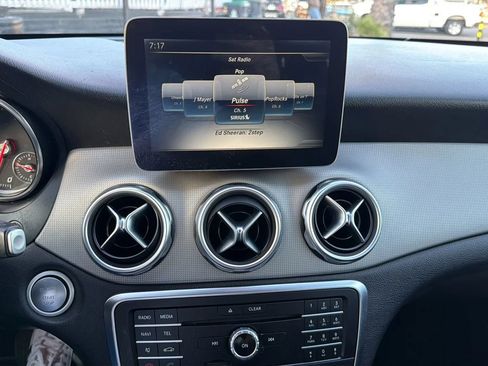 Used 2018 Mercedes-Benz GLA 250 image 19