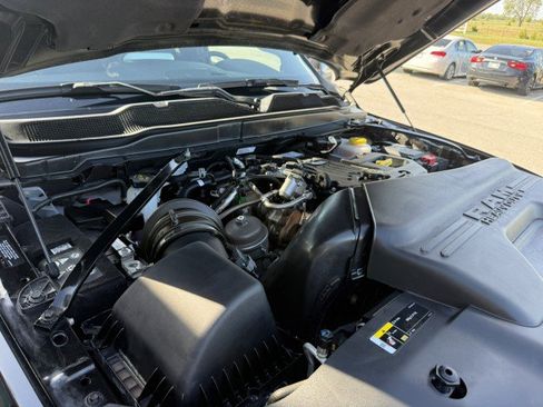 Used 2025 RAM 2500 Laramie AWD/4WD image 23