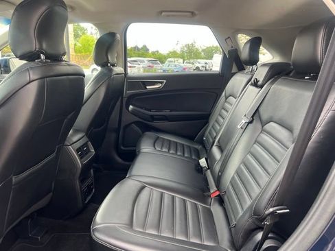 Used 2017 Ford Edge SEL w/ Equipment Group 201A AWD/4WD image 18