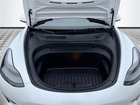 Used 2023 Tesla Model 3 Standard Range image 30