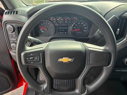 Used 2022 Chevrolet Silverado 1500 Custom AWD/4WD image 28
