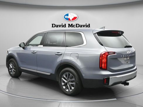 Used 2024 Kia Telluride LX image 10