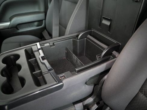 Used 2019 Chevrolet Silverado 1500 LT image 28