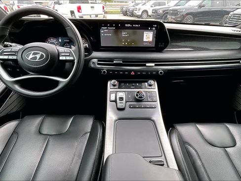 Used 2024 Hyundai Palisade Calligraphy image 15