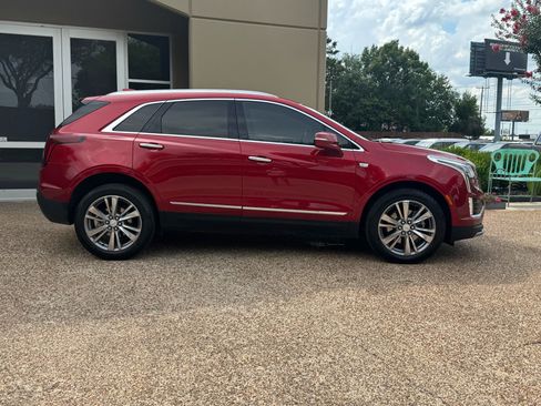 Used 2024 Cadillac XT5 Premium Luxury FWD image 7