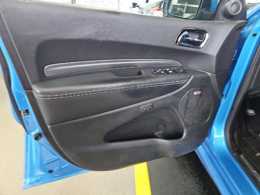Used 2018 Dodge Durango SRT w/ Technology Group AWD/4WD image 19