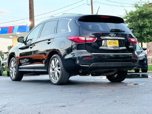 Used 2015 INFINITI QX60 FWD w/ Deluxe Touring Package image 3