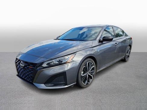 Used 2024 Nissan Altima 2.5 SR FWD image 1