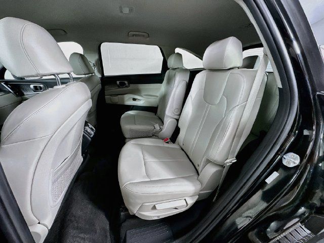 Used 2023 Kia Sorento EX AWD/4WD image 26