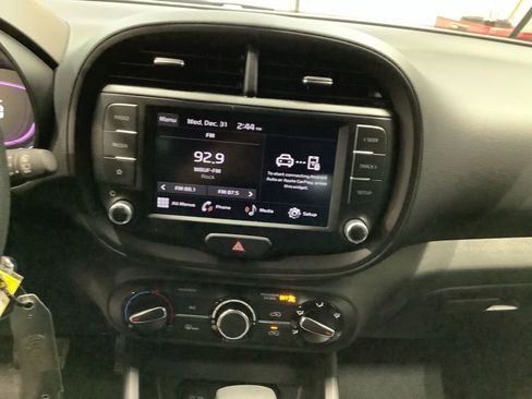 Certified 2023 Kia Soul LX image 16