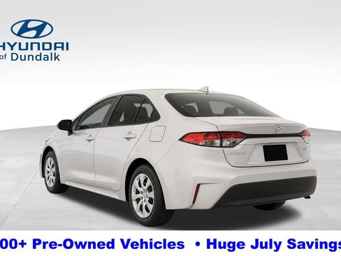 Used 2024 Toyota Corolla LE FWD image 2