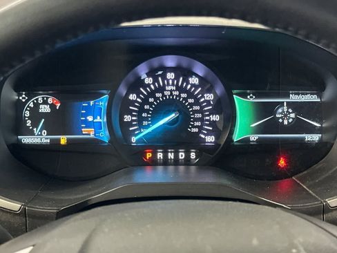 Used 2018 Ford Edge SEL w/ Equipment Group 201A FWD image 26
