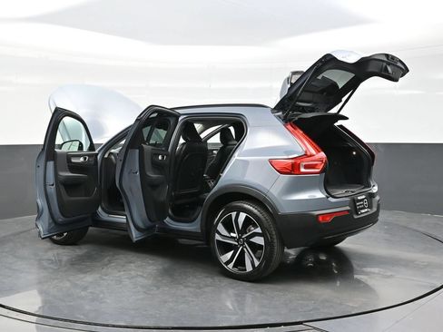 Used 2023 Volvo XC40 B5 Ultimate w/ Protection Package Premier AWD/4WD image 50