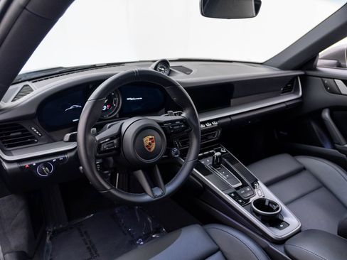 Certified 2024 Porsche 911 Carrera RWD image 4