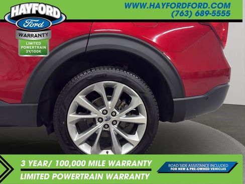 Used 2022 Ford Explorer Platinum w/ Equipment Group 601A AWD/4WD image 28