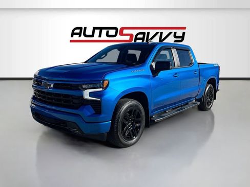 Used 2022 Chevrolet Silverado 1500 RST AWD/4WD image 3