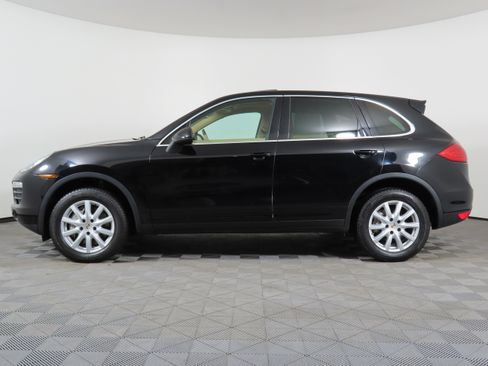 Used 2012 Porsche Cayenne S image 40