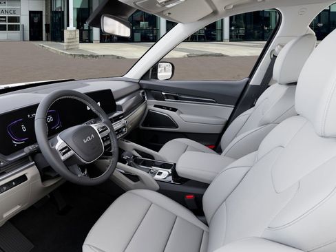 New 2025 Kia Telluride S image 18