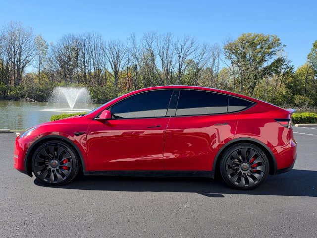 Used 2022 Tesla Model Y Performance AWD/4WD image 12