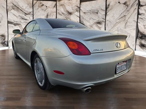 Used 2002 Lexus SC 430 Convertible image 9