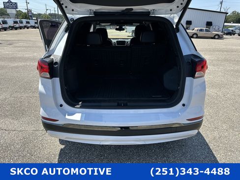 Used 2022 Chevrolet Equinox RS w/ Infotainment Package image 20