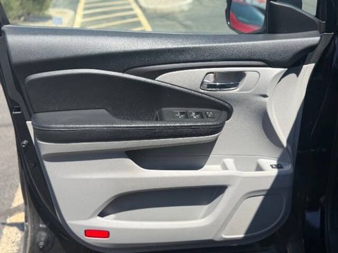 Used 2017 Honda Pilot EX-L image 9