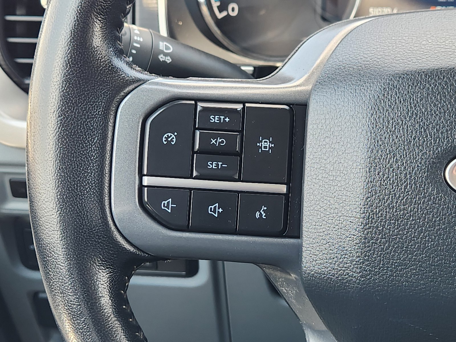 Used 2022 Ford F150 XLT w/ Equipment Group 302A High AWD/4WD image 28
