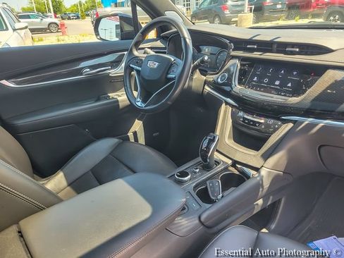 Certified 2024 Cadillac XT6 Sport w/ LPO, Floor Liner Package AWD/4WD image 34